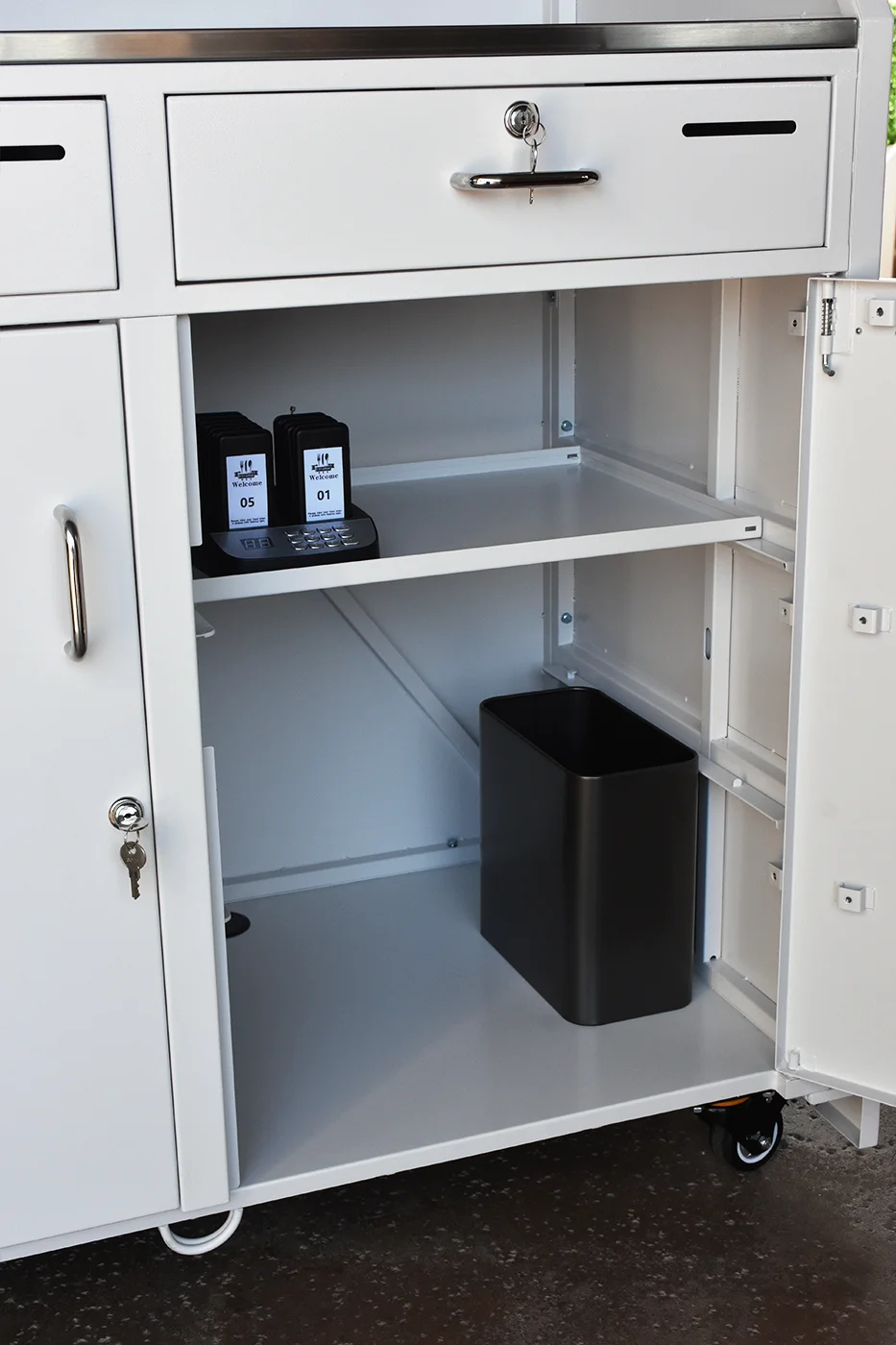 Team Hostess Stand | Brazilian Grey Laminate | Curved Counter